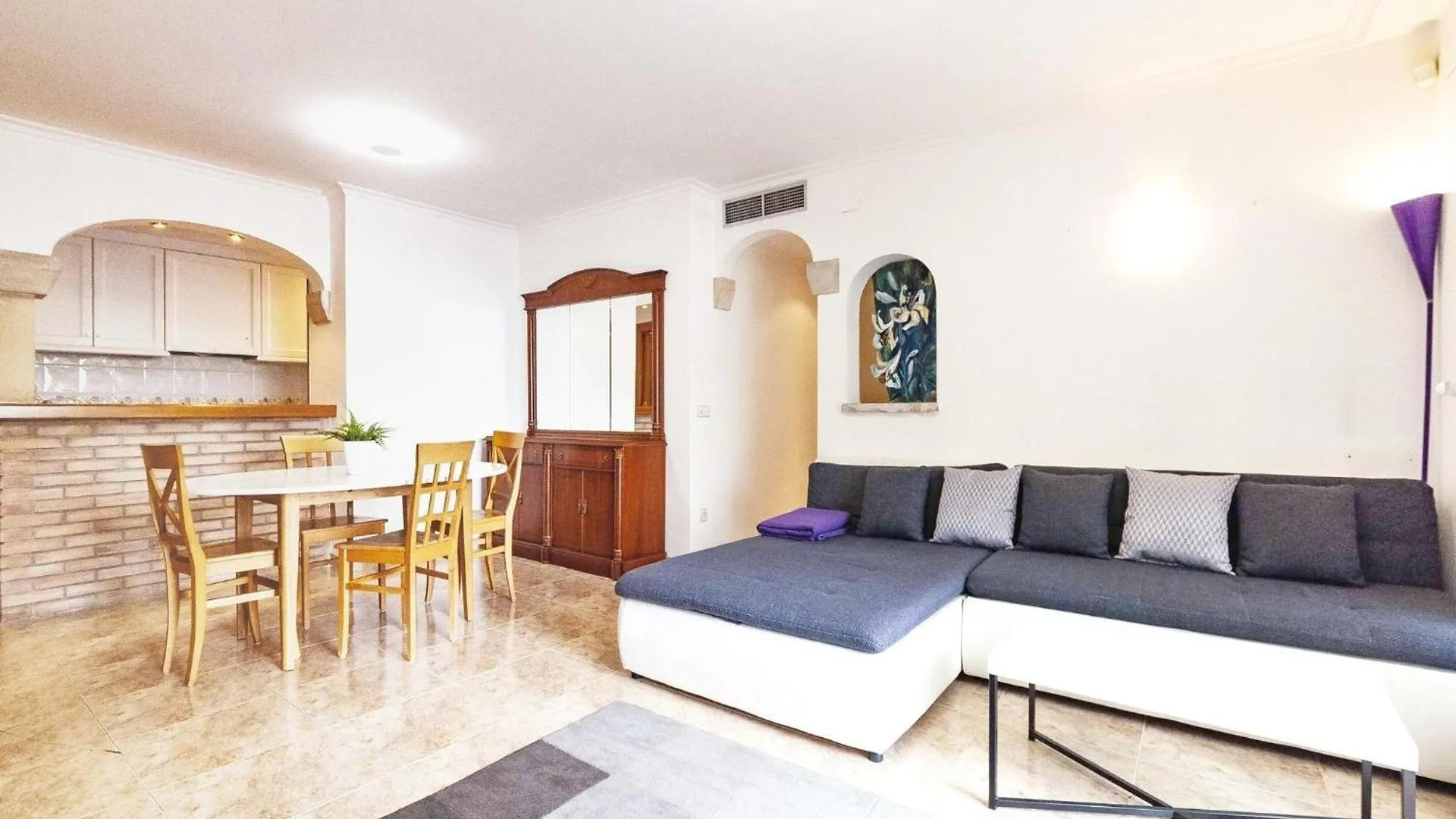 Spacious Apartment In The Heart Of Roses Hiszpania
